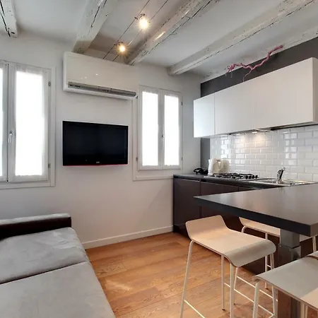 Ca' D'oro Design By Wonderful Italy *